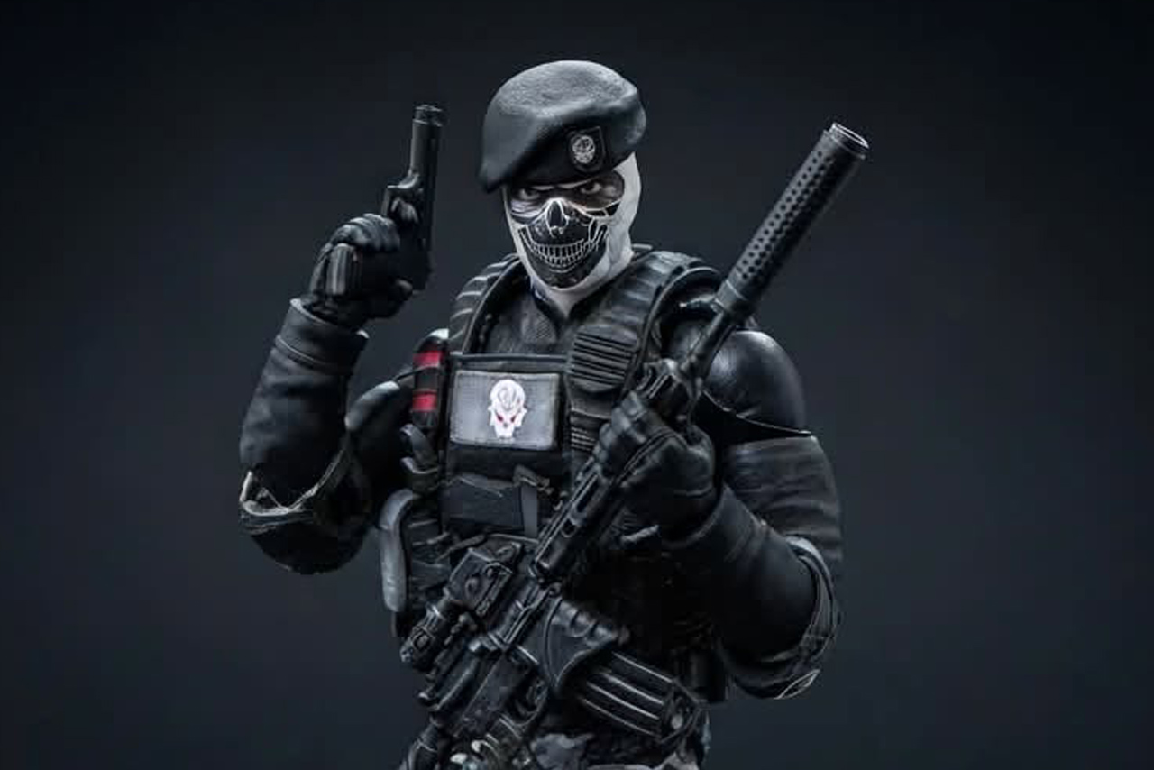 Gridiron Studios Skull Crushers Action Figures Deploy Directly Online